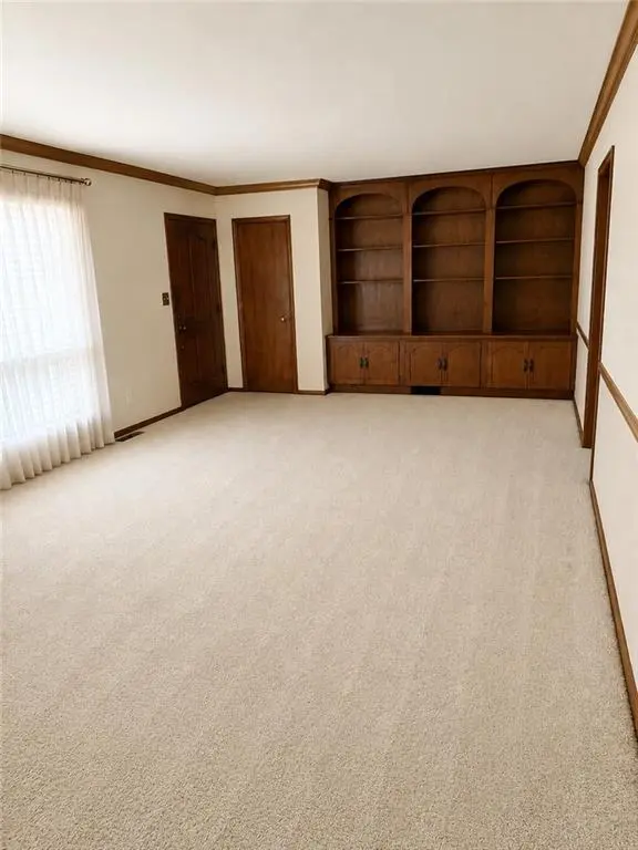 305 N Ohio ST, Coffeyville, KS 67337