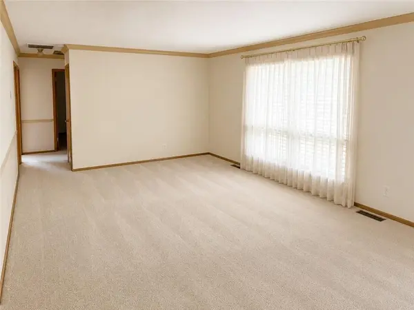 305 N Ohio ST, Coffeyville, KS 67337