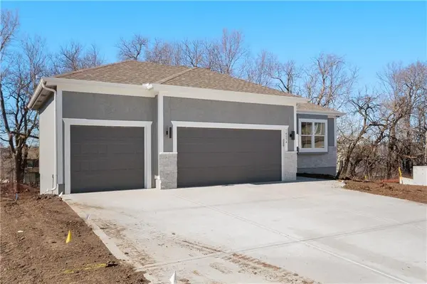 25986 W 140th ST, Olathe, KS 66061
