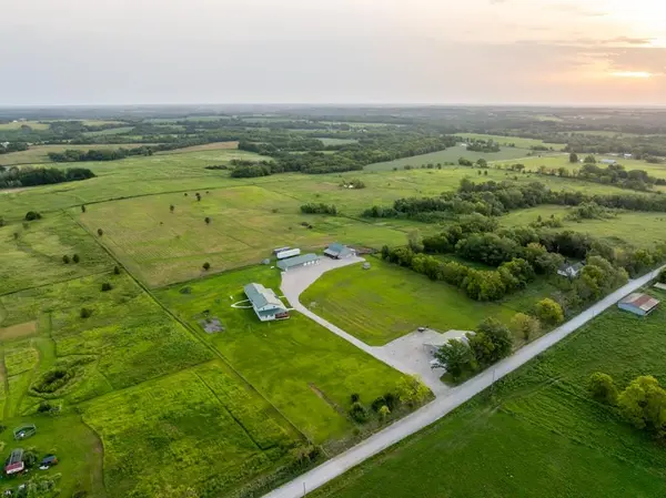 1009 SW 180 RD, Holden, MO 64040