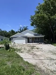 906 S Monroe ST, Lyndon, KS 66451