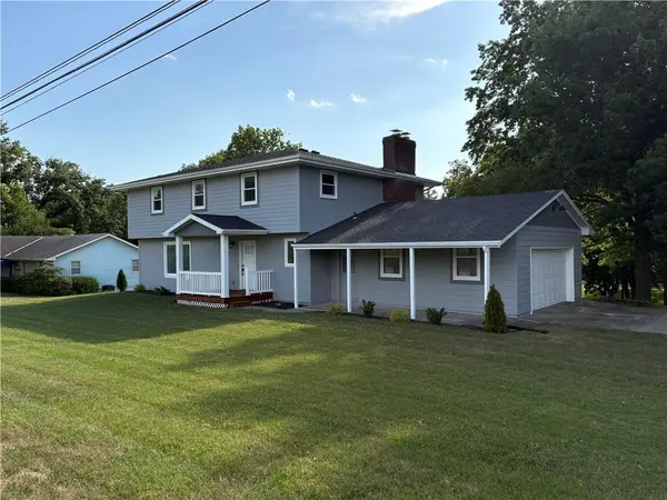 5602 S 40th ST, St Joseph, MO 64503
