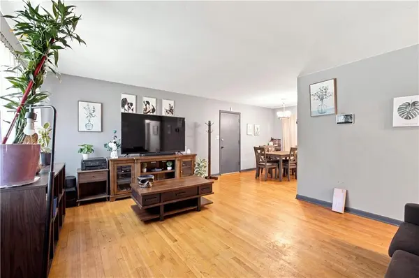 11403 Jackson AVE, Kansas City, MO 64137