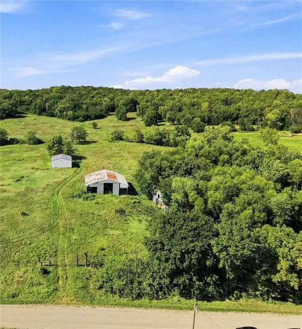 Lot 4 George RD, Tonganoxie, KS 66086