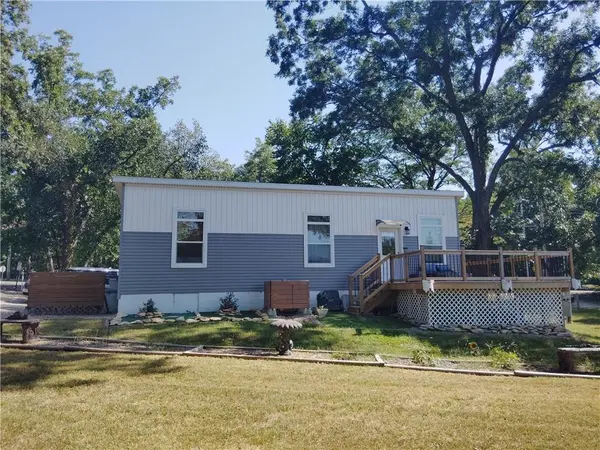 82 N Linn Valley DR, Linn Valley, KS 66040