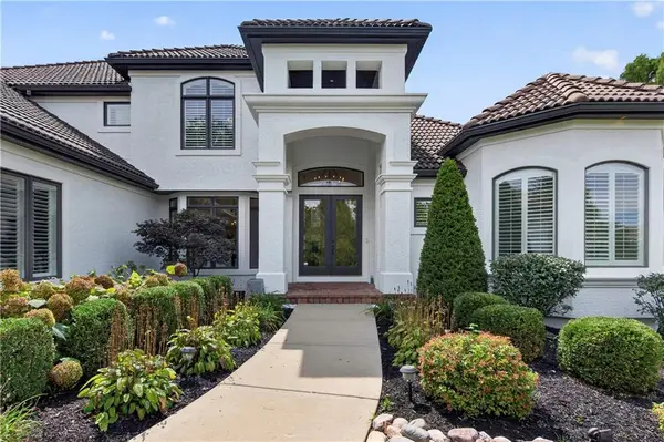 14704 Juniper ST, Leawood, KS 66224