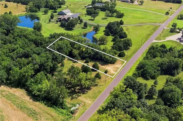 LOT 7 178th ST, Tonganoxie, KS 66086