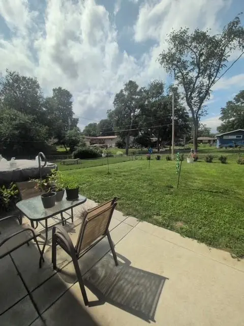 3509 Jackson ST, St Joseph, MO 64507