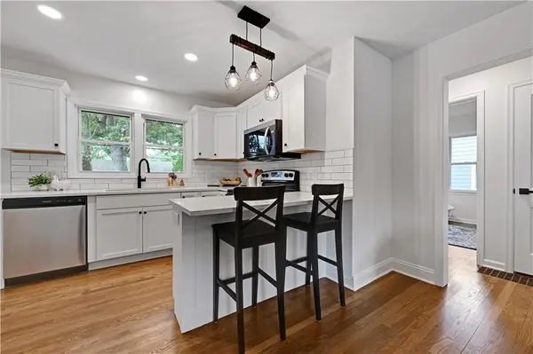 5408 W 72nd ST, Prairie Village, KS 66208