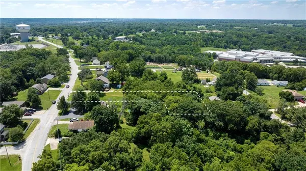 2020 Key LN, Kansas City, KS 66106