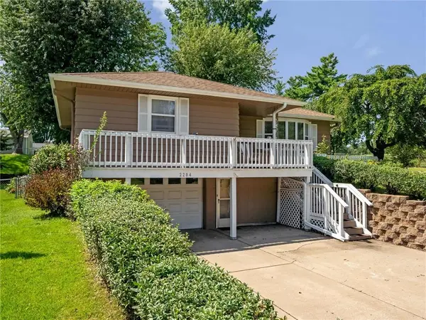 2204 Strader TER, St Joseph, MO 64503