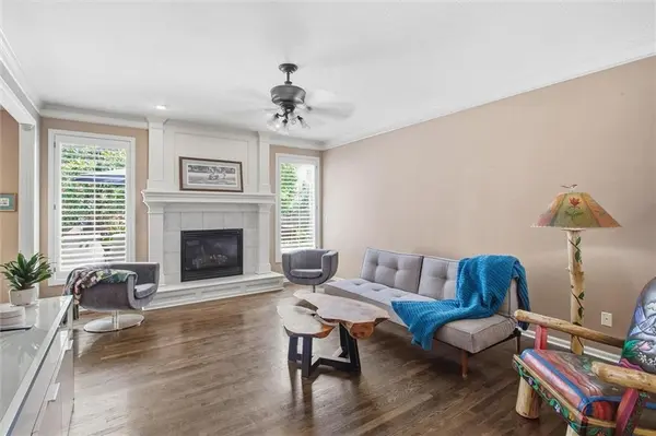 18299 W 155th TER, Olathe, KS 66062