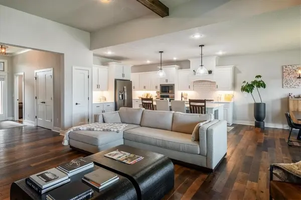 1908 NE Catalina AVE, Lee's Summit, MO 64064