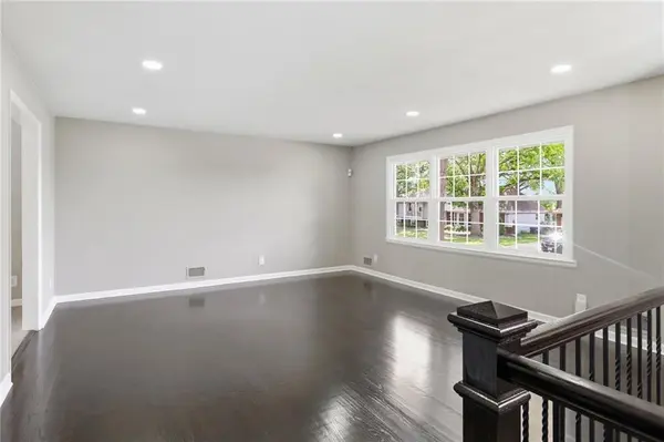 11818 E 62nd TER, Kansas City, MO 64133