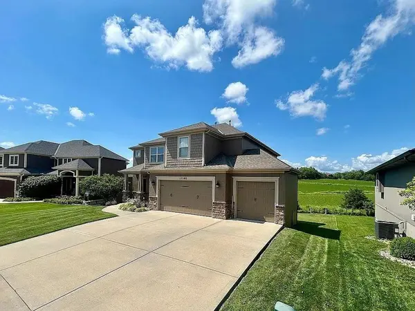 17380 NW 130th TER, Platte City, MO 64079