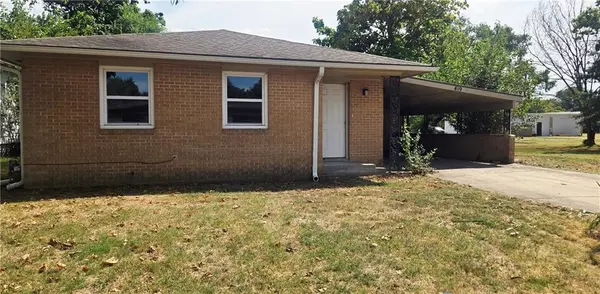419 W 5th ST, Pittsburg, KS 66762