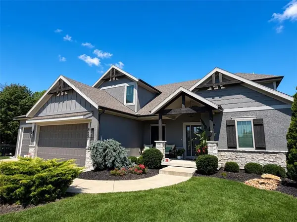 9103 SW 12th ST, Lee's Summit, MO 64064