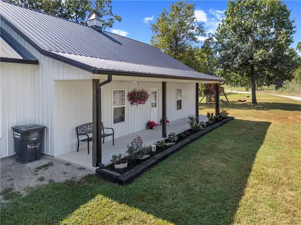 22355 S 1525 RD, Nevada, MO 64772