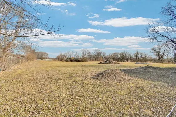 S State Route K HWY, East Lynne, MO 64743