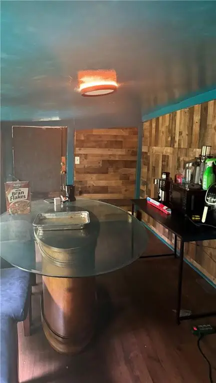 4135 Garfield AVE, Kansas City, MO 64130