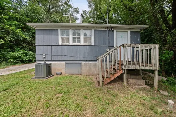 743 Kickapoo ST, Leavenworth, KS 66048