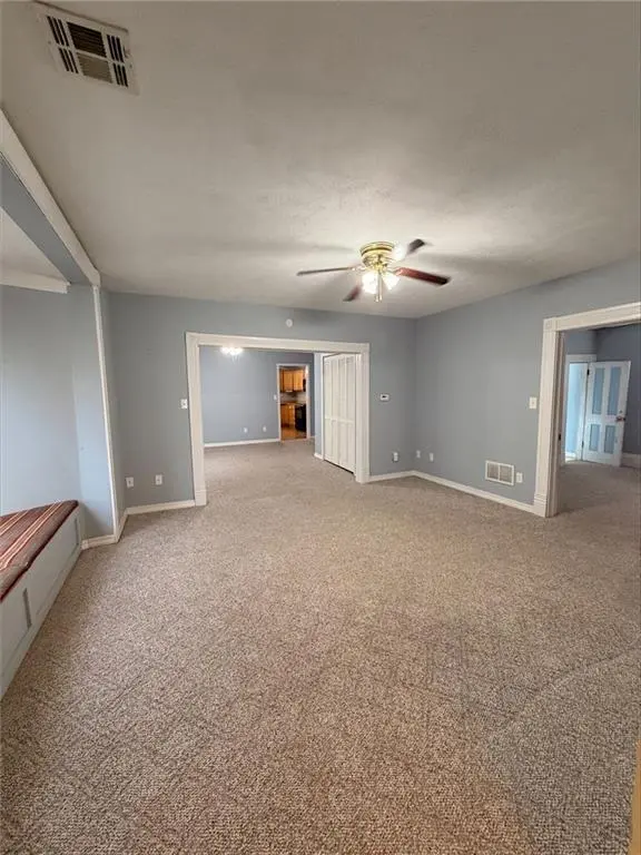 713 W 1st ST, Pittsburg, KS 66762
