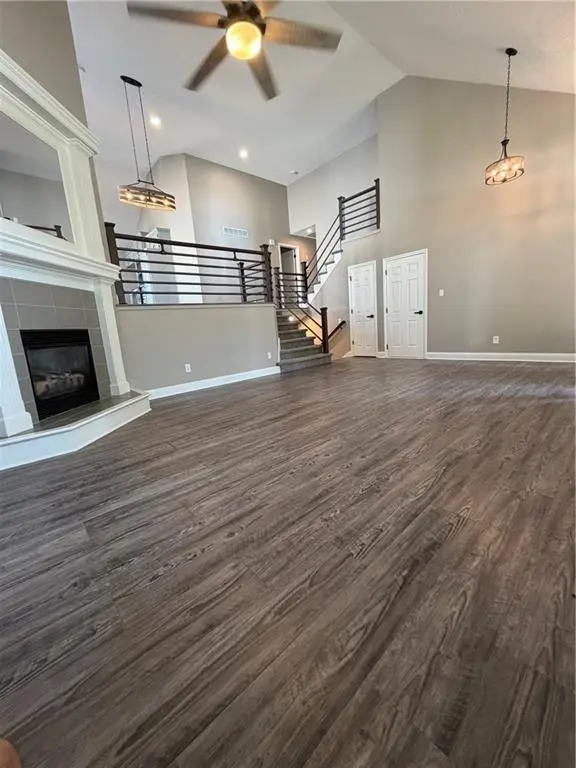 908 SE 15th ST, Lee's Summit, MO 64081