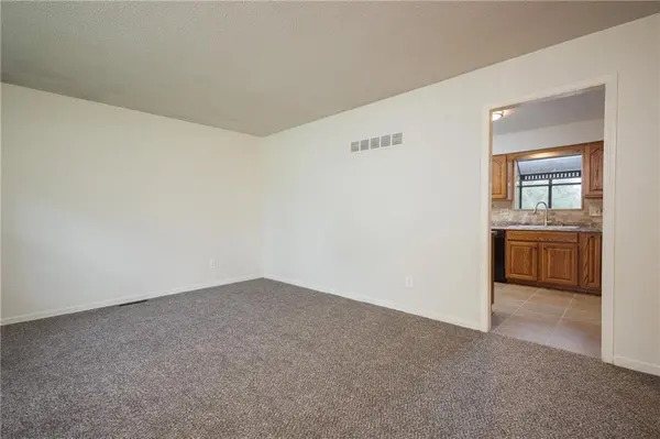 10607 Bellefontaine AVE, Kansas City, MO 64137
