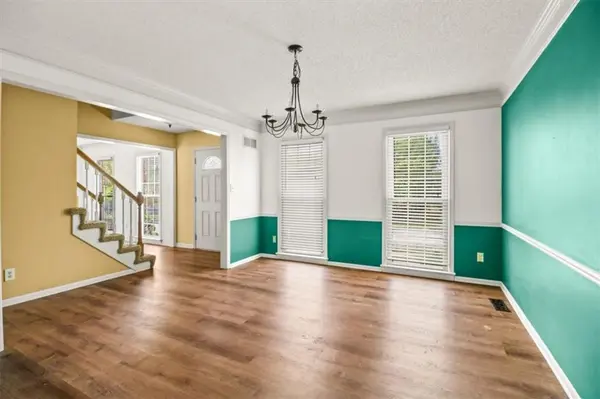 3907 NE Clearbrook DR, Lee's Summit, MO 64064