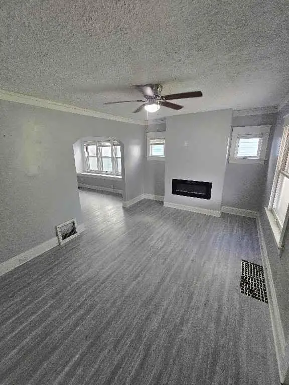 3503 E 25th ST, Kansas City, MO 64127