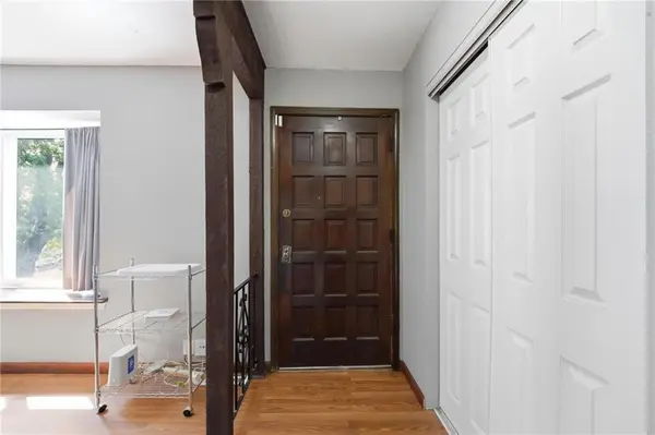 4913 NW Downing ST, Blue Springs, MO 64015