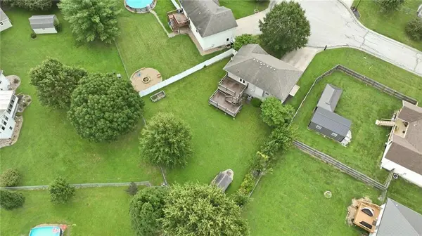 1403 Glenda TER, Cameron, MO 64429
