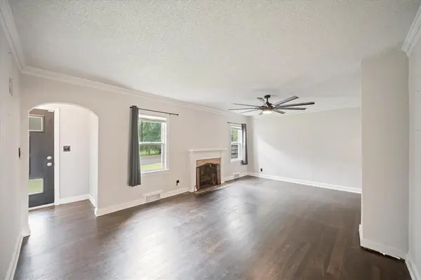 5987 Paseo BLVD, Kansas City, MO 64110