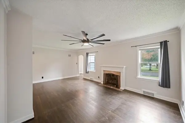 5987 Paseo BLVD, Kansas City, MO 64110