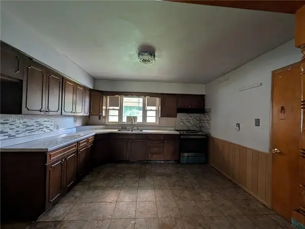 3511 S Northern AVE, Independence, MO 64052