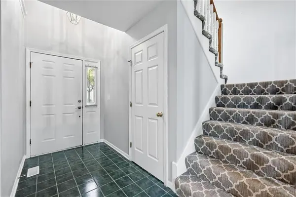 13644 W 58 TER, Shawnee, KS 66216