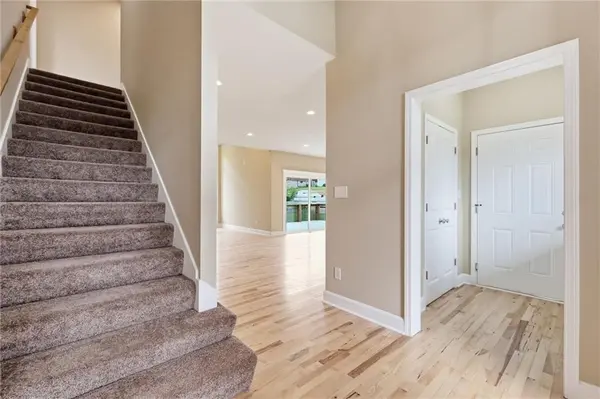 7402 Palmer AVE, Kansas City, MO 64133