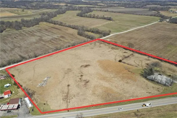37682 10 HWY, Richmond, MO 64085