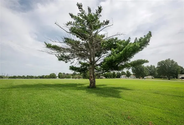 24504 E 248th ST, Harrisonville, MO 64701