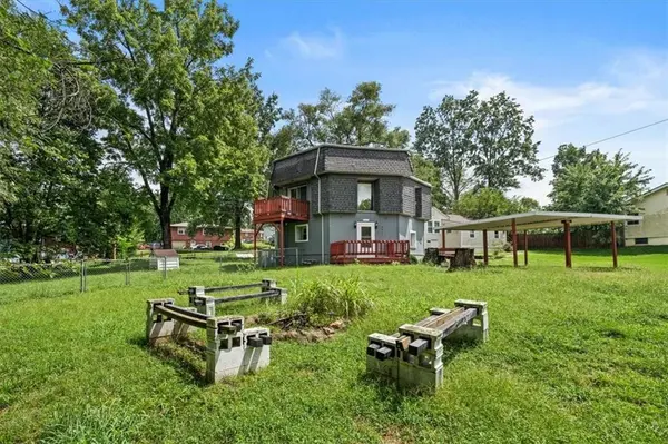4011 - 4013 N Jackson AVE, Kansas City, MO 64117