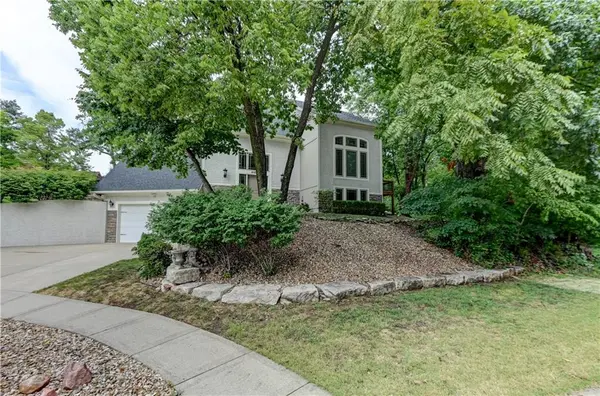 4108 NW 73rd ST, Kansas City, MO 64151