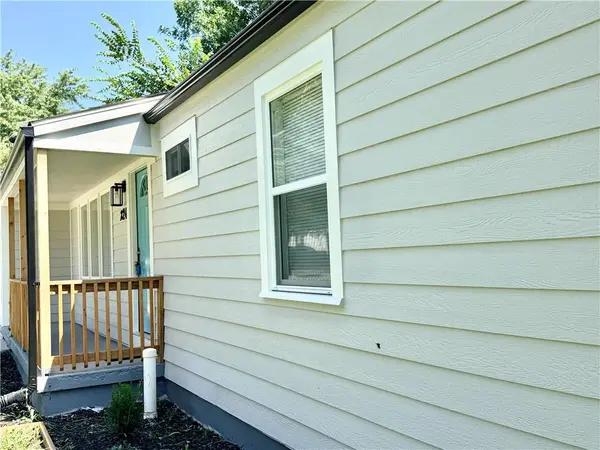 224 S Central ST, Olathe, KS 66061