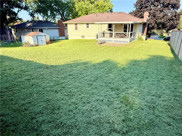 6106 N 25th street TER, St Joseph, MO 64505
