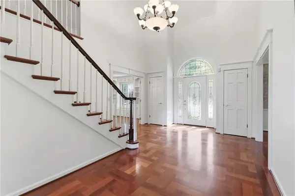 10164 Mackey ST, Overland Park, KS 66212