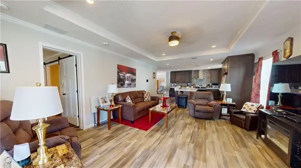 120 S 17th ST, St Joseph, MO 64501