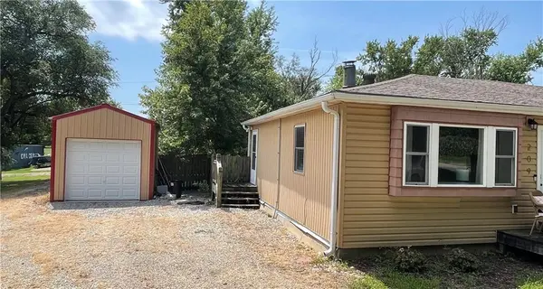 209 Main ST, Bucyrus, KS 66013