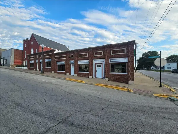 118 E Main ST, Richmond, MO 64085