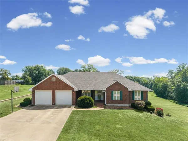 111 Walnut DR, Carrollton, MO 64633