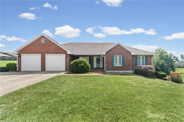 111 Walnut DR, Carrollton, MO 64633