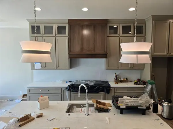 10301 W 151 PL, Overland Park, KS 66221